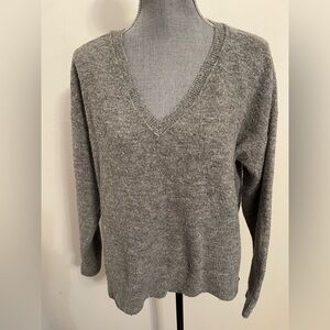 Lucky Brand Gray V-Neck Women's Sweater Size Medium